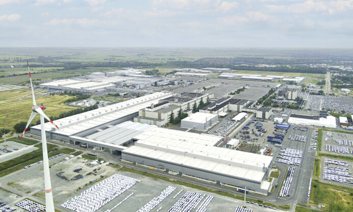 'AutoLog' project sees VW test automated vehicle driving to optimise logistics at Germany’s Port of Emden