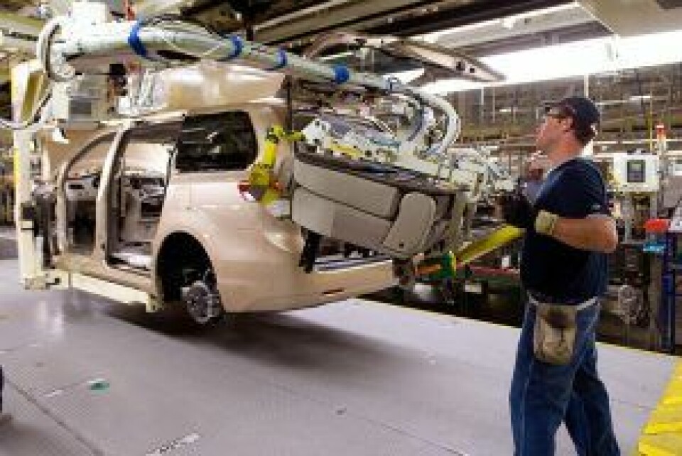 Seating analysis: Not sitting pretty for long toyota-sienna-us-seat-installation-300x200