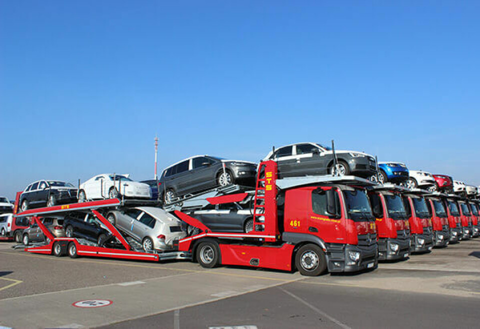 Hanging in the balance Most-finished-vehicle-still-transported-in-Poland-on-automotive-carriers