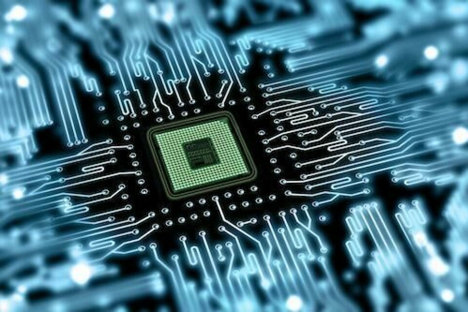 Yanfeng cyberattack disrupts production at Stellantis microchip_shutterstock_103389071