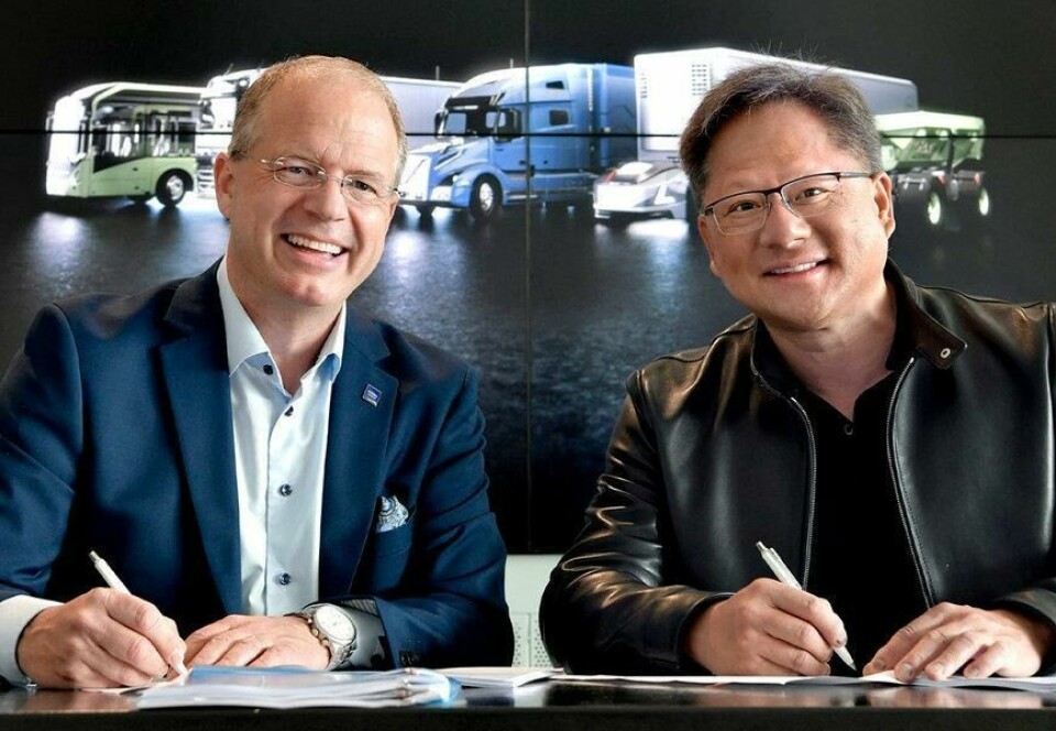Martin Lundstedt, Volvo president and CEO and Jensen Huang, Nvidia founder and CEO 1305x900-grid-vg-nvidia-automation-2019-genericgrid-desktop@2