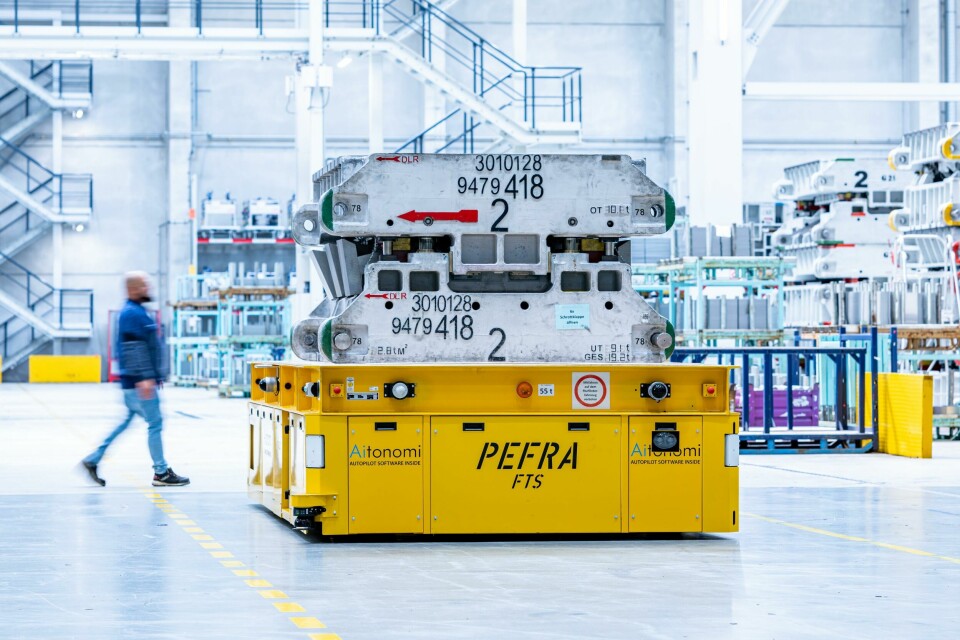 The autonomous truck can carry a payload of 55 tonnes and uses Lidar technology to navigate the Regensburg plant BMW autonomous steel carrying AGV_01