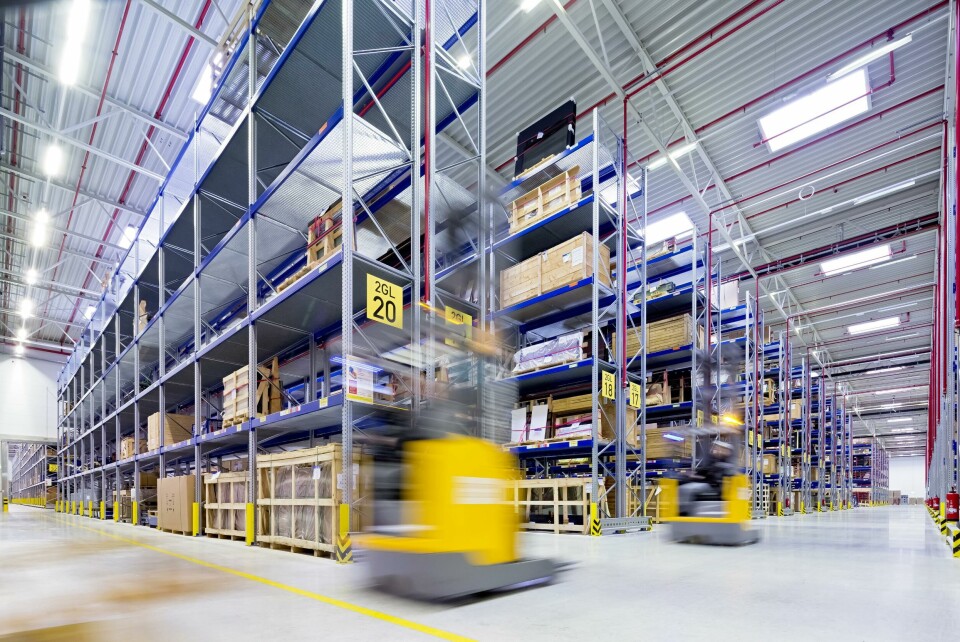 The Salzgitter spart parts centre stocks 200,000 different parts and feeds MAN’s global Spare Parts Network, including five MAN regional warehouses man-salzgitter-spatenstich-3