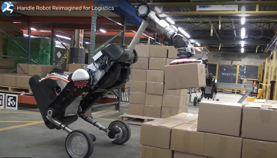A Handle logistics robot from Boston Dynamics and OttoMotors picks boxes and loads pallets carried by Otto Motors’ automated mobile robots BostonDynamics OttoMotors Handle