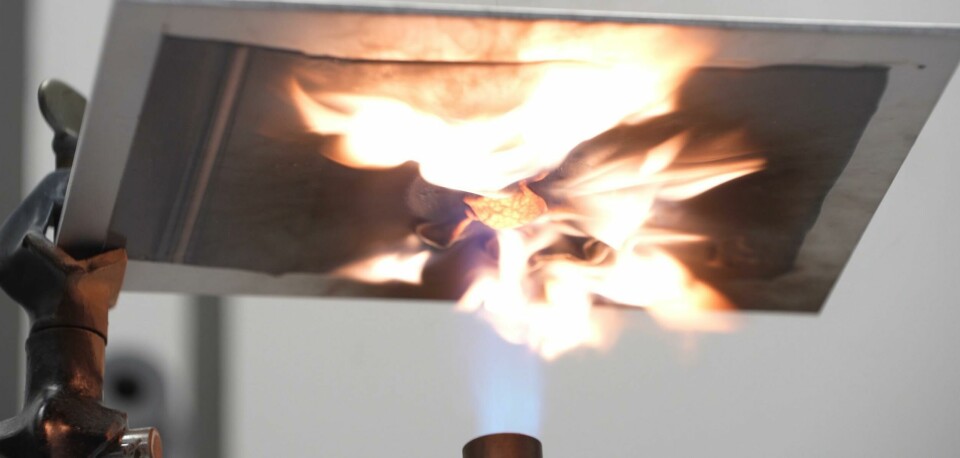 Henkel’s open-flame test Henkel's open-flame-test