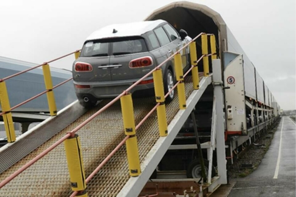 ABP is with working with DB Cargo UK to move Minis by rail from BMW’s plant in Oxford to Southampton port ABP is with working with DB Cargo UK to move Minis by rail from BMW's plant in Oxford to Southampton port