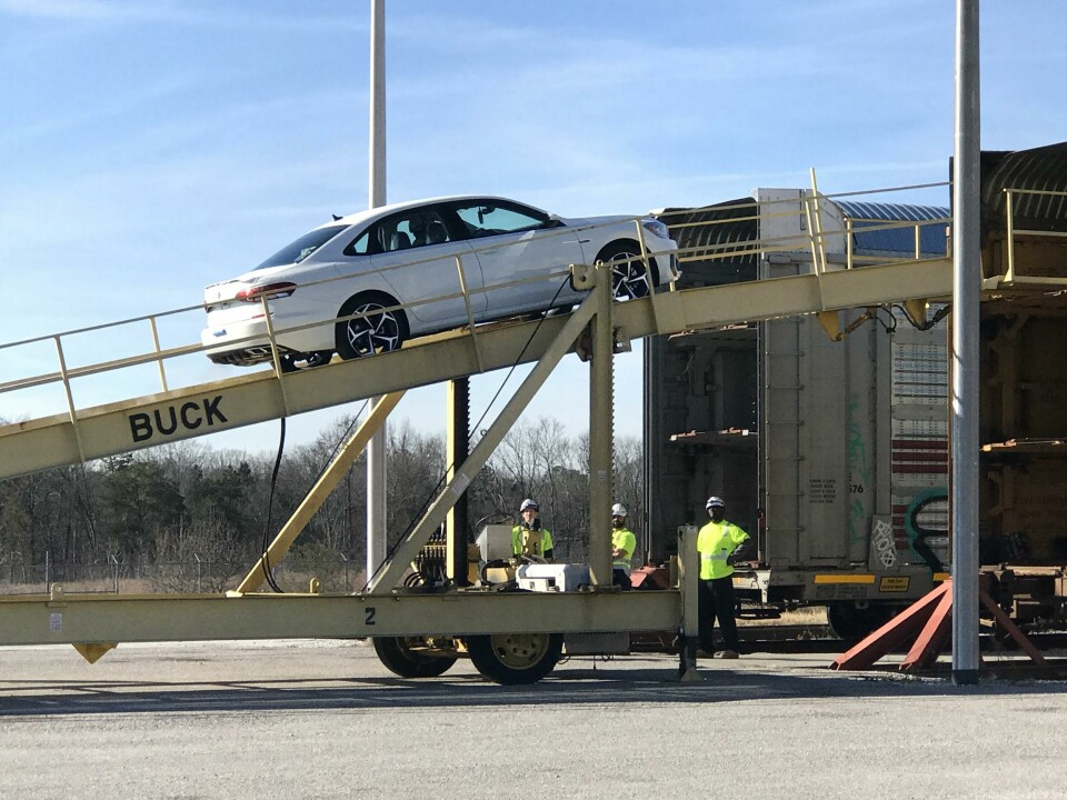 Volkswagen uses rail as an efficient means of transporting vehicles from its Chattanooga plant in Tennessee. Credit: VWoA VW Chattanooga