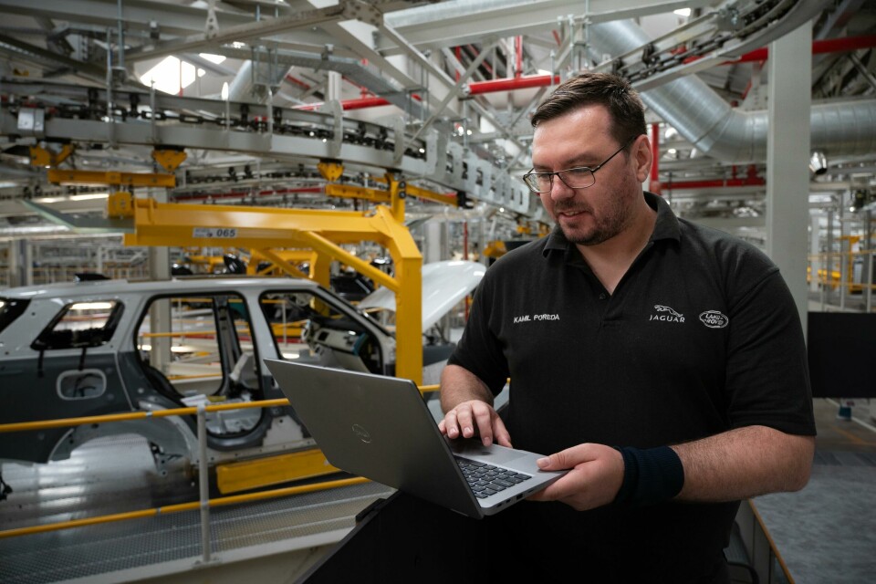 JLR’s new digital Unified Bill of Materials (BOM) system is built on data from the ground up JLRMultiverseKamil-3