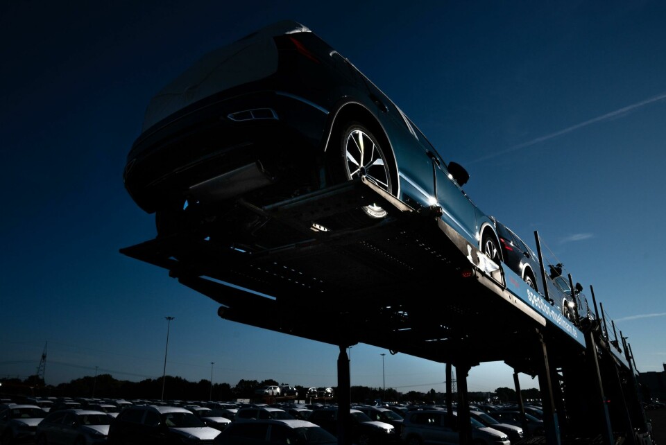 Upgrading vehicle logistics planning and systemsGroup Logistics has taken steps to improve digitalisation of its vehicle logistics, including order management, demand and capacity planning and partner management Volkswagen vehicle logistics_truck