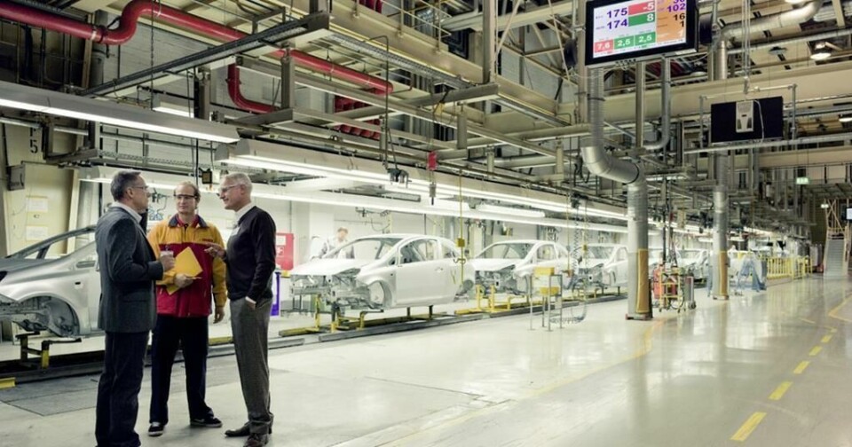 DHL Supply Chain supports monthly mobility with outbound services 290738_dhl_factory_floor_416210