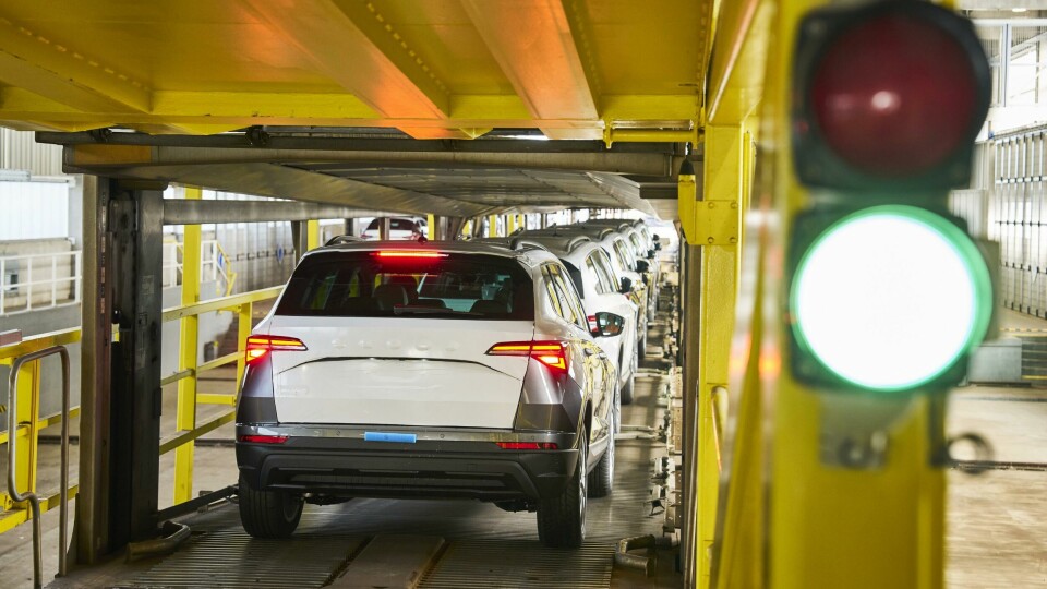 The European-made models, the Karoq and Kodiaq, are being shipped to Vietnam as completely built units via ro-ro vessels vietnam_header_301b7daf
