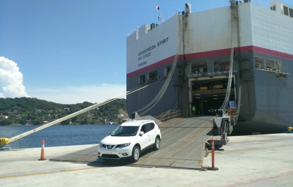 Making the best of it at Mazatlán Nissan_X_Trail_Mazatlan