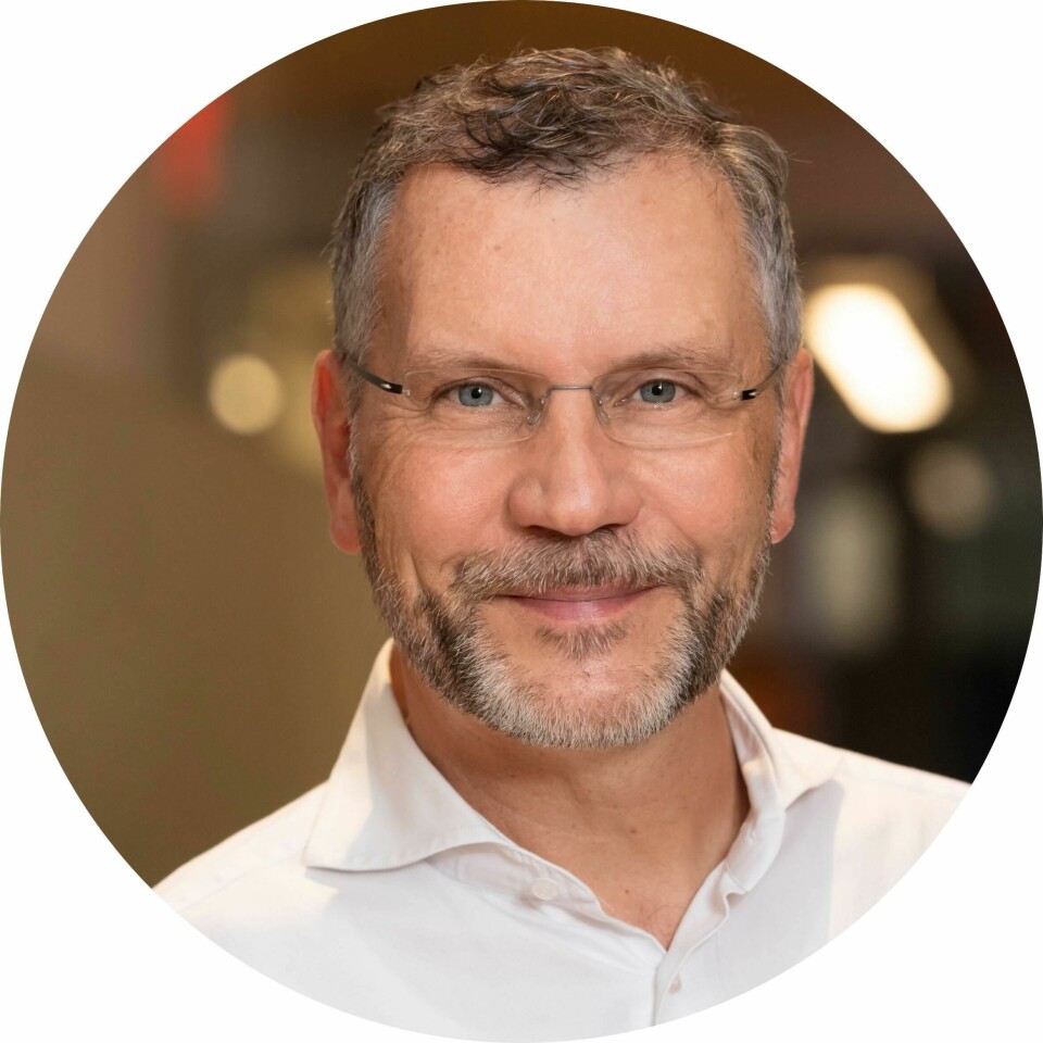 Watch: Livestream Hour Episode 10 – How Volkswagen is transforming plant logistics with AI, analytics and cloud technology Lars Baumann (1)