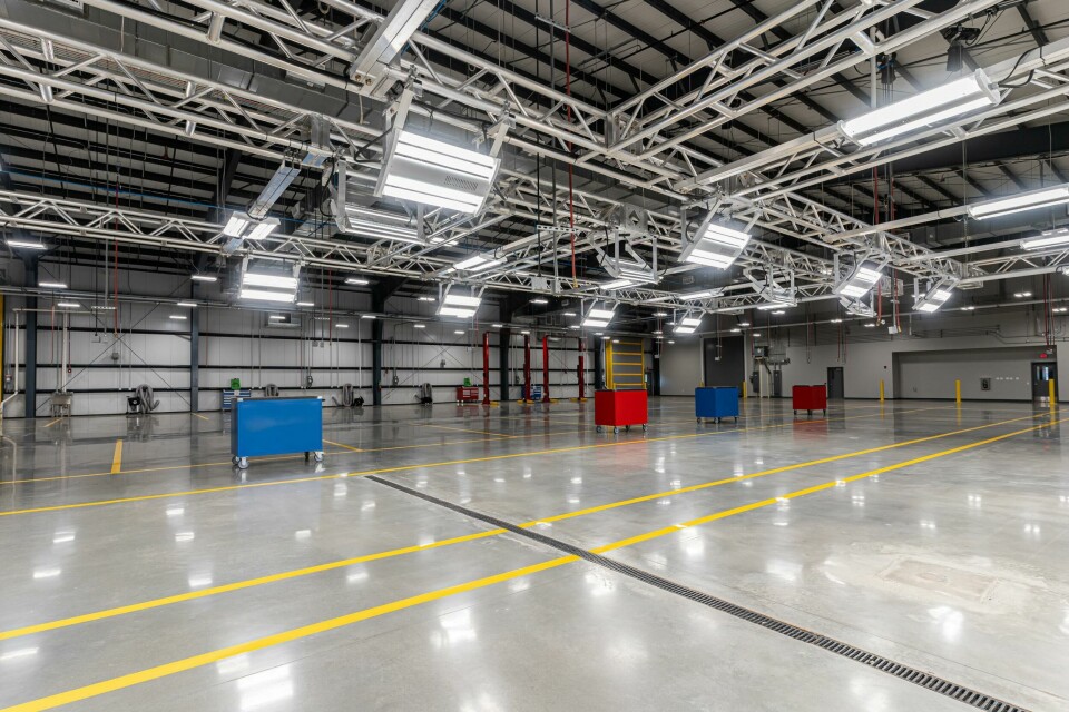 The on-site VPC has 25 workstations for accessorisation and pre-delivery inspection (PDI) services, including three high-intensity inspection tunnels VPC