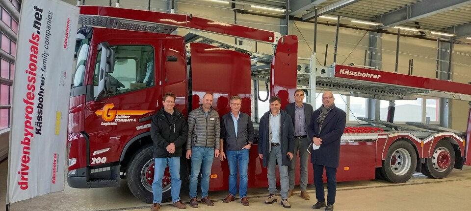 (Development team l to r): Roland Schantel, Kässbohrer; Tobias Wülser, founder Designwerk; Felix Felder, fleet manager, Galliker; Dr Markus Guggenbichler, head of sales and product development Kässbohrer; Horst Foessl, head of engineering, Kässbohrer; Günther Percht, CEO of Kässbohrer Kassbohrer_02