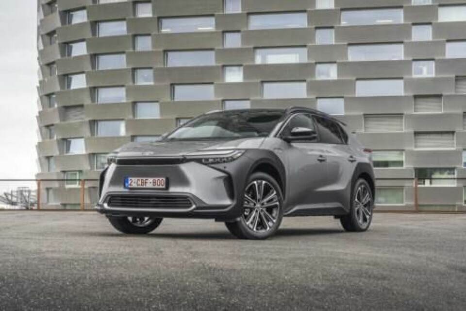 Toyota has accelerated battery charging performance for the all-electric bZ4X mid-size SUV Toyota_bZ4X crossover