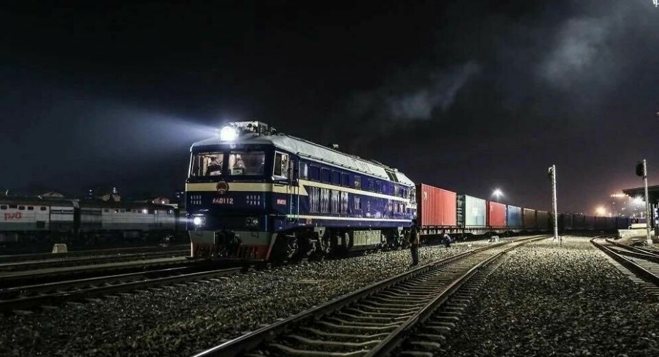 Changjiu moves Volvo S90 through Suifenhe Railway Port Changjiu_Suifenhe