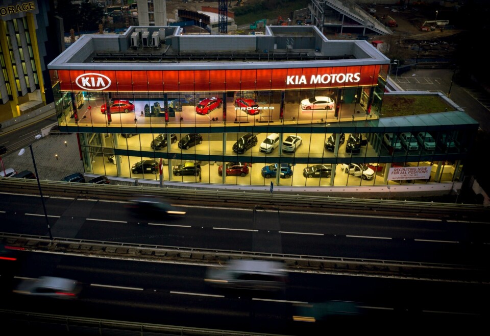 Kia UK opens online sales and provides maintenance services KiaDealershipUK