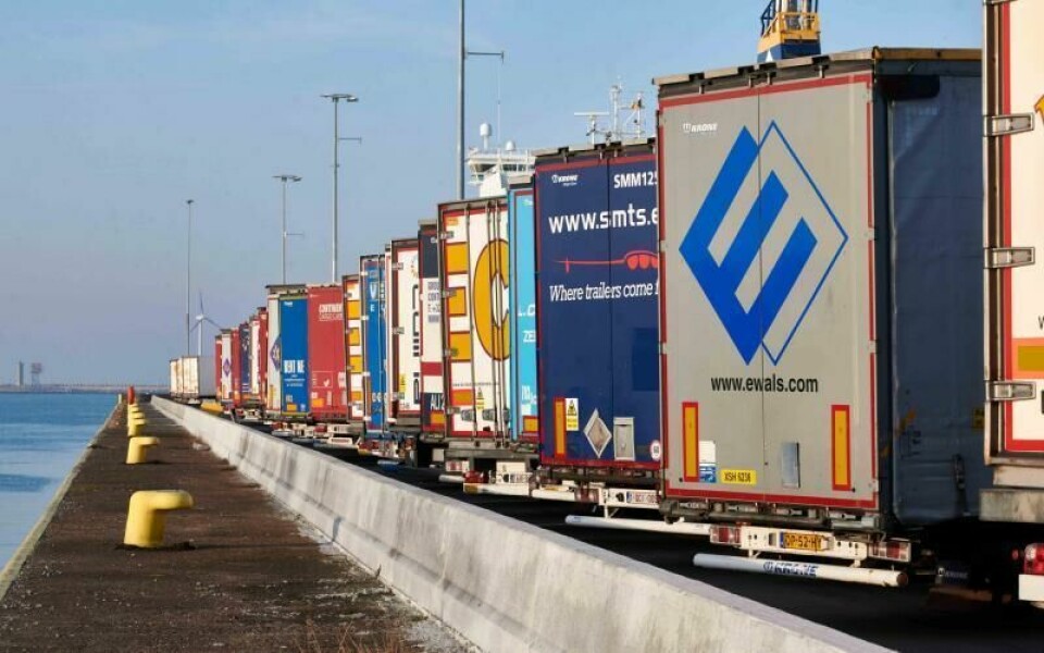 (Image copyright: Mike Louagie MKE) Zeebrugge_trucks_(Mike Louagie_MKE)