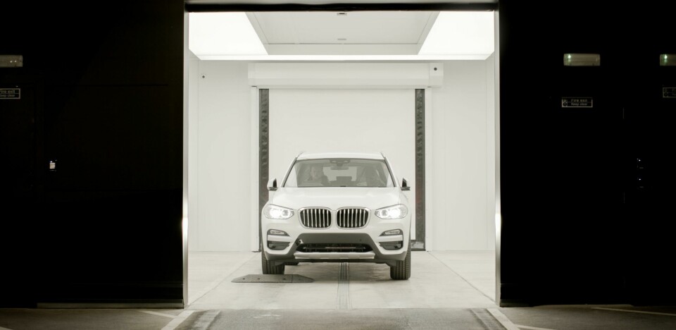 Damage control: How technology can assist vehicle inspection DeGoud Auto-scan BMW booth
