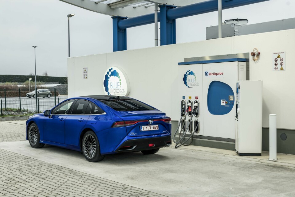 Toyota has already sold 10,000 units of the Mirai hydrogen-powered car mirai-dpl-2021-static-017-3