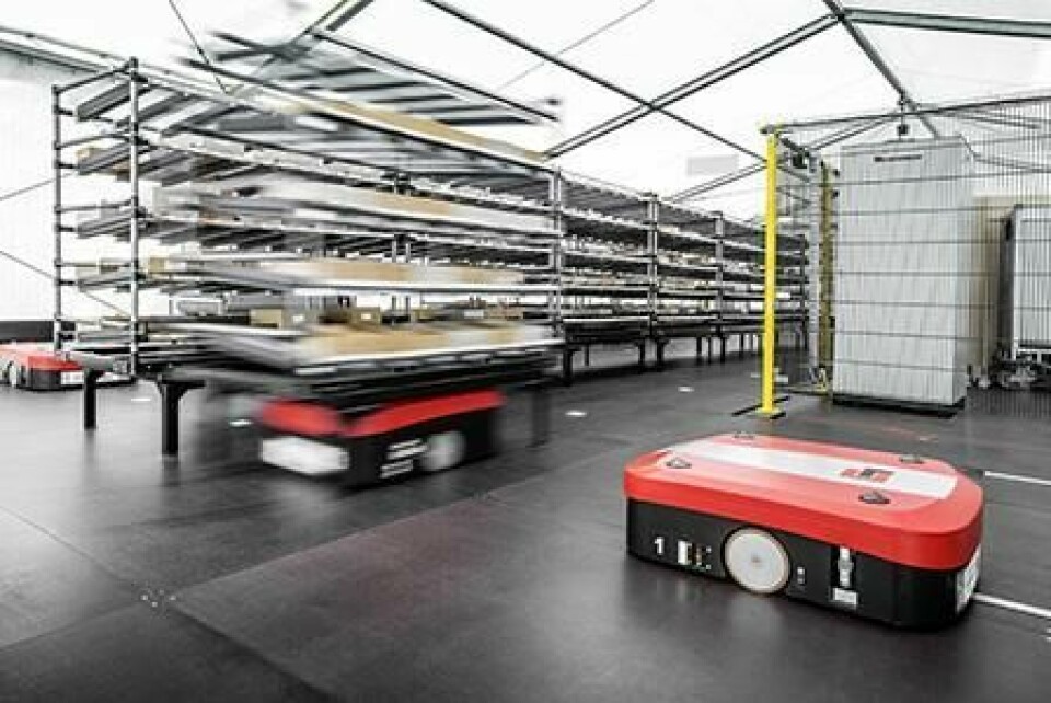 Audi’s logistics of the future: Goods being commissioned moveAudi is developing two main types of AGVs, including a laser tracking system, and a second type that is even more advanced with autonomous navigation Audi’s logistics of the future: Goods being commissioned move