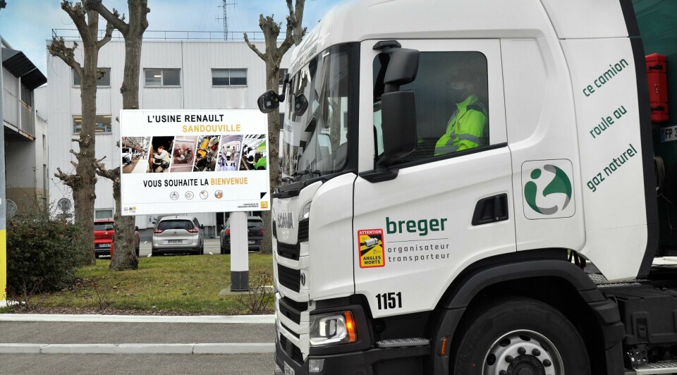 Renault is increasing the use of trucks powered by alternative fuelsIt is particularly focused on biogas, which can emit as much as 80% fewer carbon emissions compared to diesel Renault Sandouville truck Breger biogas
