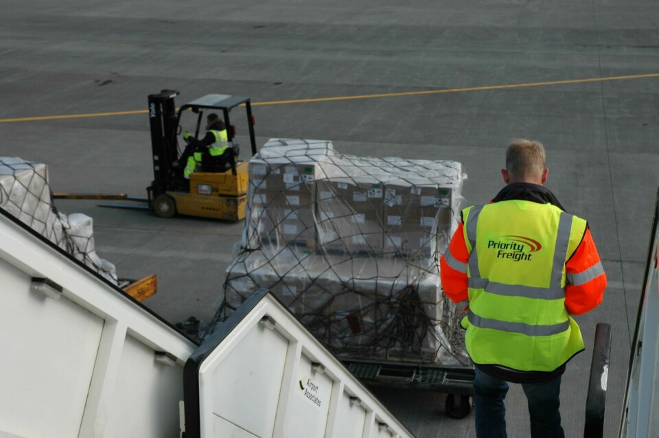 Harnessing technology and human expertise to build resilient automotive supply chains priorityfreight-services-airfreight (1)