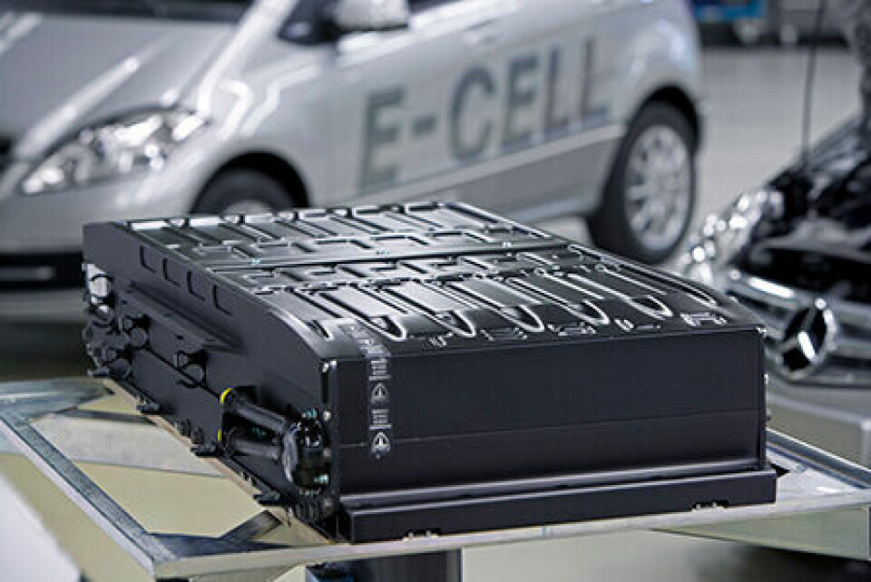 Mercedes-Benz: Taking an end-to-end approach 10C1051_12-lr