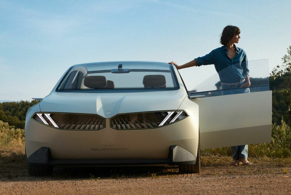 The BMW Neue Klasse, featuring the revolutionary sixth-generation BMW eDrive The BMW Neue Klasse, featuring the revolutionary sixth-generation BMW eDrive, is designed to deliver exceptional range, rapid charging capabilities, and unmatched efficiency