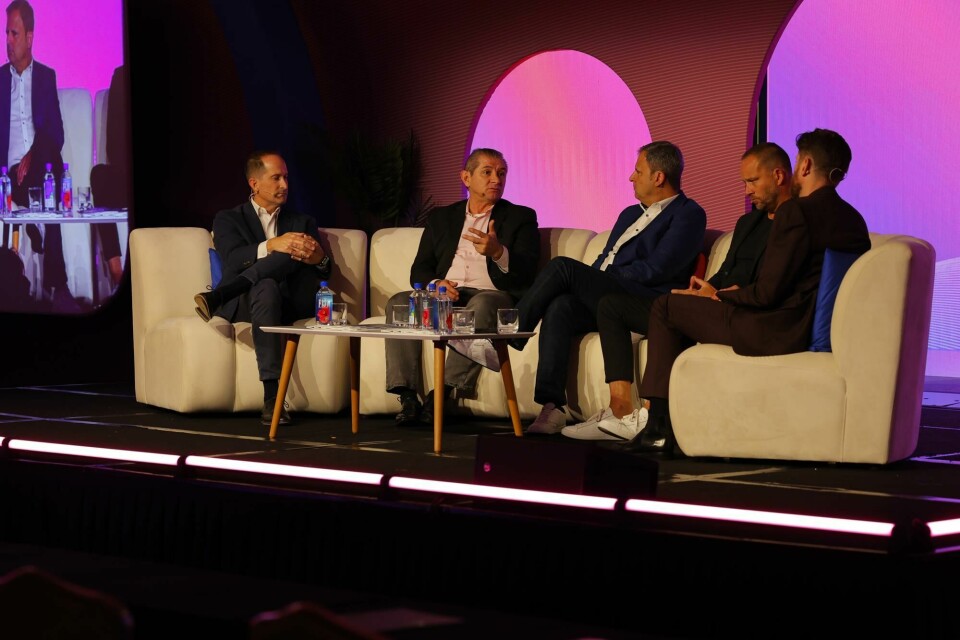 ALSC Global 2024 (L to R) Daryl Knight, ProTrans Gerardo de la Torre, Nissan, Paulo Monteiro, VW, and Micah Holst, Ascent Global Logistics ALSC Global 2024 (L to R) Daryl Knight, ProTrans Gerardo de la Torre, Nissan, Paulo Monteiro, VW, and Micah Holst, Ascent Global Logistics