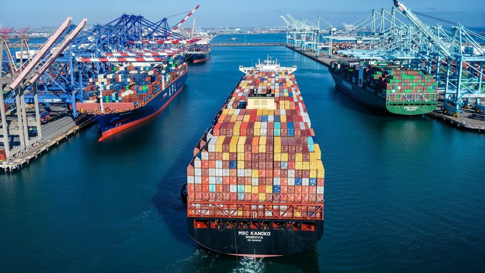 Ports and terminals have become parking lots for ships and containers thanks to the supply chain turmoil PortLA_Pier-300-channel-aerial