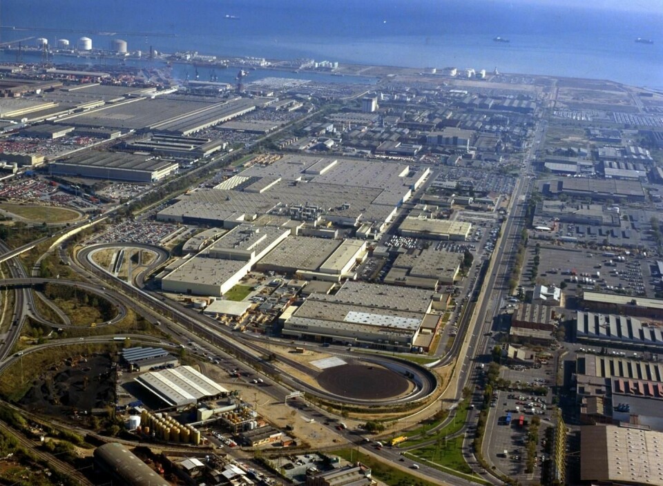 Nissan postpones closure of Barcelona plant and confirms parts distribution Nissan_Barcelona_plant