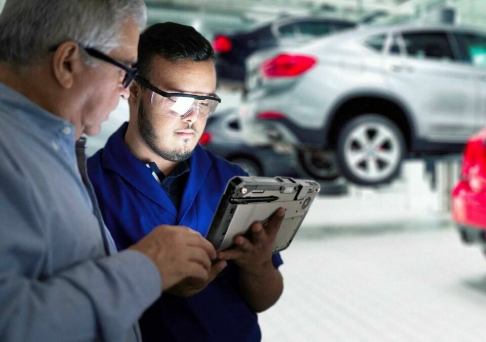 BMW selects tough tablets for logistics operations BMW_Getac