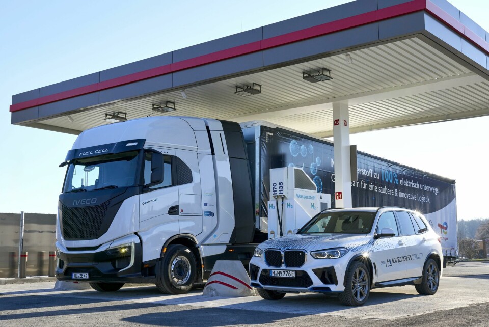 BMW’s hydrogen-powered passenger car and fuel cell truck at the refuelling station in Leipzig, Germany, showcasing the integration of clean technology for logisitcs. H2Haul pilot project BMW Group Logistics, fuel cell truck and passenger car at hydrogen refuelling station