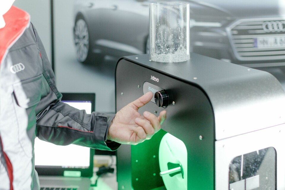 Audi is turning plastic packaging into filament for 3D manufacturing of assembly tools A215139_medium