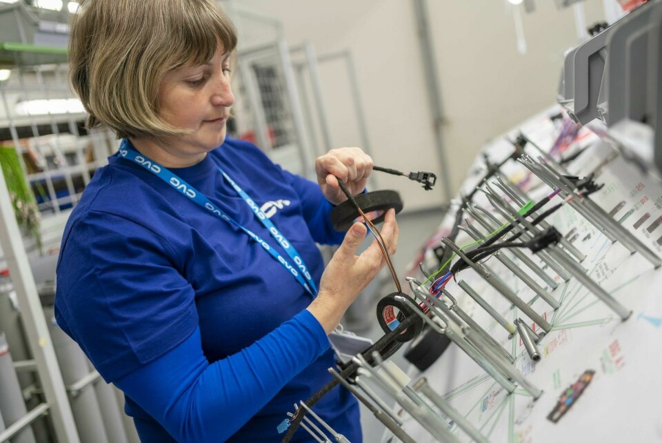 Just five weeks after the start of the war, Skoda Auto relocated part of its cable harness production from Ukraine to Mladá Boleslav in partnership with PEKM Kabeltechnik PEKM wire harness production for Skoda Czech