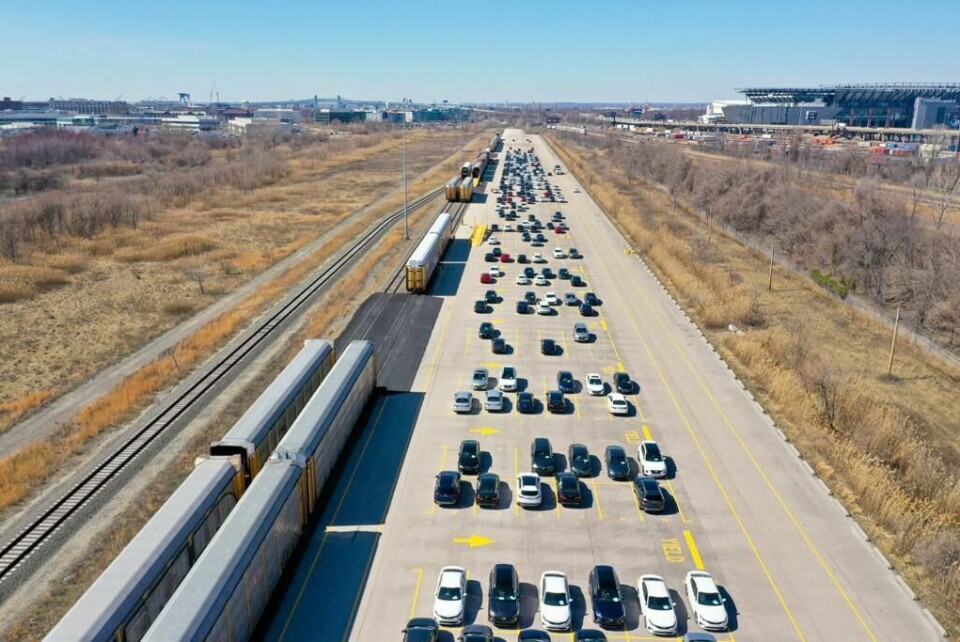 Hyundai vehicles being loaded onto rail at Philaport PhilaPort-NS-Hyundai