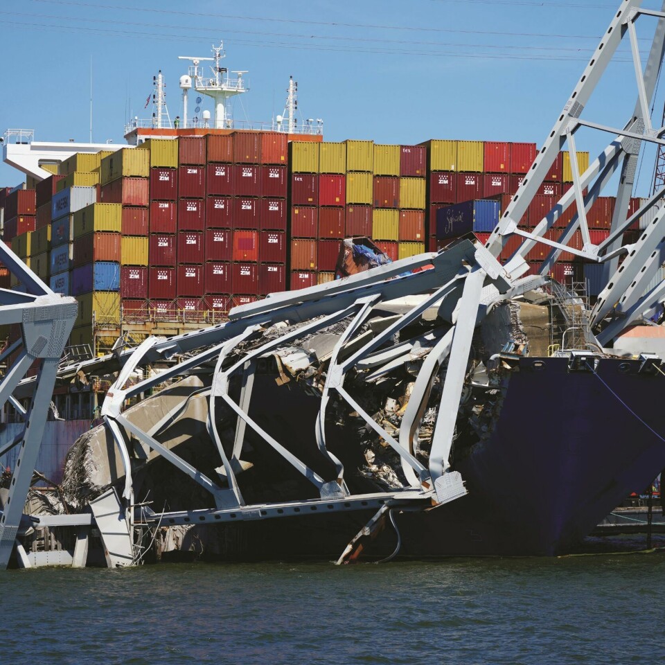 The container vessel Dali hit the Francis Scott Key bridge on March 26 Baltimore bridge collapse_shutterstock