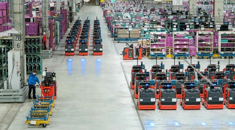 A sustainable supply chain inbound and out at BMW In_plant_logistics_vehicle_fleet_charge