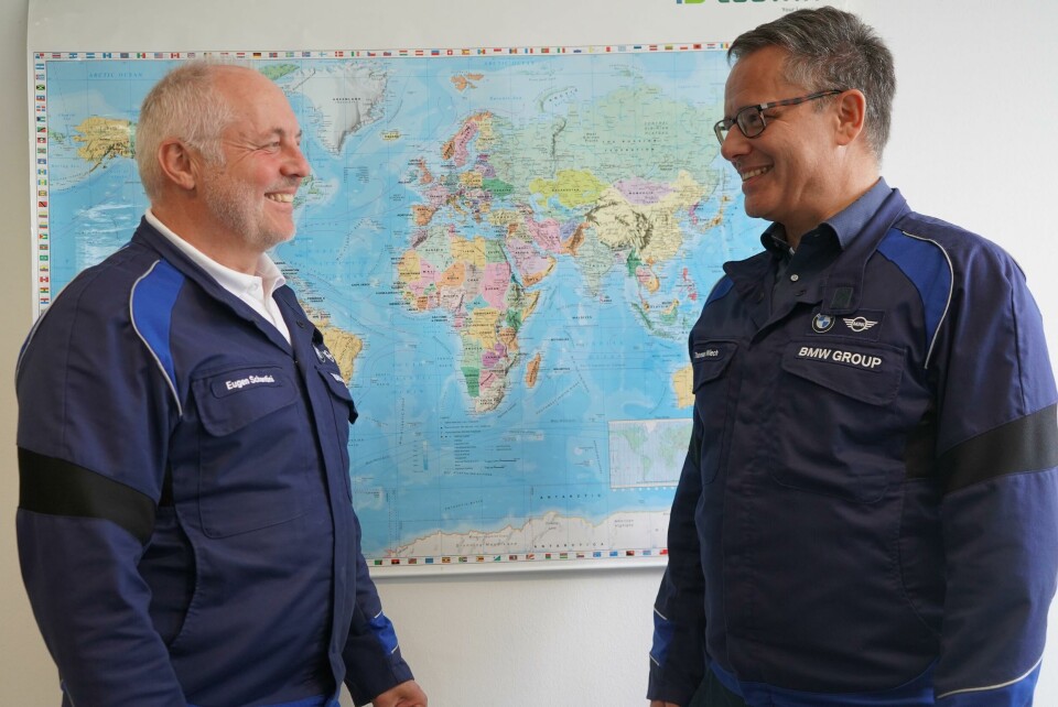 Eugen Schantini and Thomas Wiech are responsible for BMW Group’s entire outbound transport network and believe it is important to know the location of every single vehicle in the network. 6