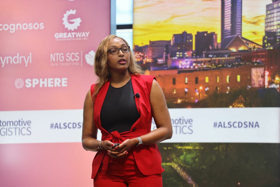 Paule Tchiegne Wandji at International Motors begins the sessionShe describes three key pillars for supply chain management success. Paule Tchiegne Wandji at International Motors begins the session
