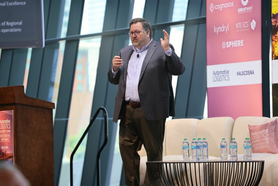 Volkswagen Group of America’s Scott Mabry addresses the conferenceIn his case study, he discusses regional control towers and cross-functional collaboration. Volkswagen Group of America's Scott Mabry addresses the conference