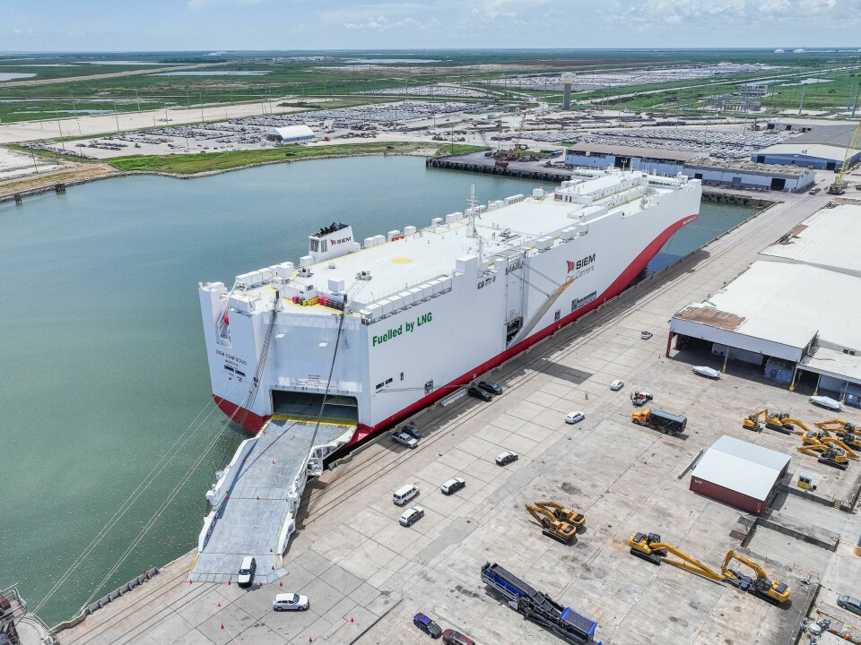 Port Freeport has a wider access channel that can accommodate the larger LNG-powered vessels that VW charters for cross-Atlantic shipments VWGoA_Freeport2 terminal