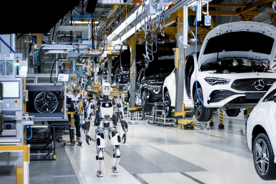 Mercedes-Benz Group has been trialling the Apollo humanoid robot from Apptronik at is Kecskemét plant Merc_Apptronik_Spartanburg