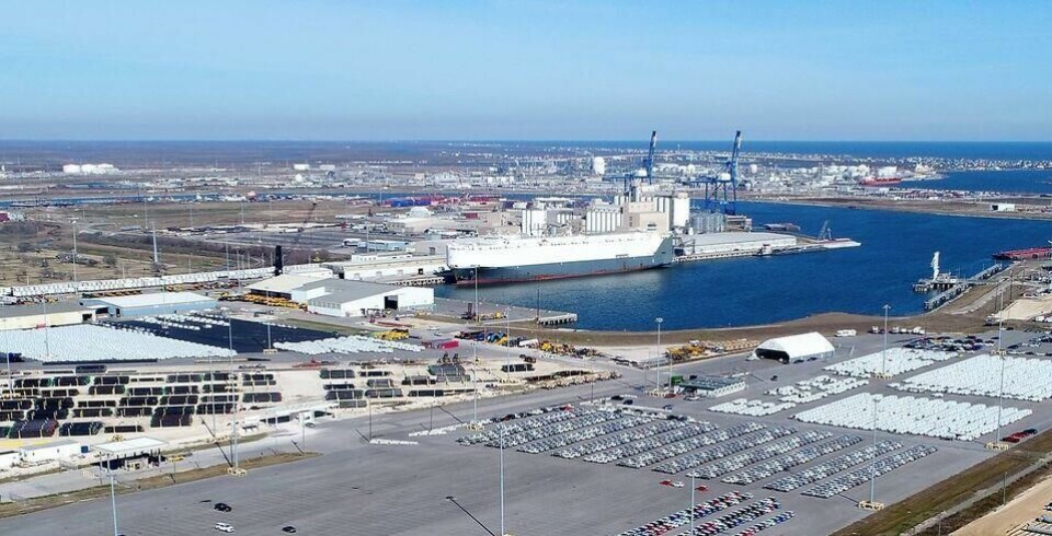 The port has more than 300 acres of land immediately available to OEMs for processing and distribution Port Freeport landscape