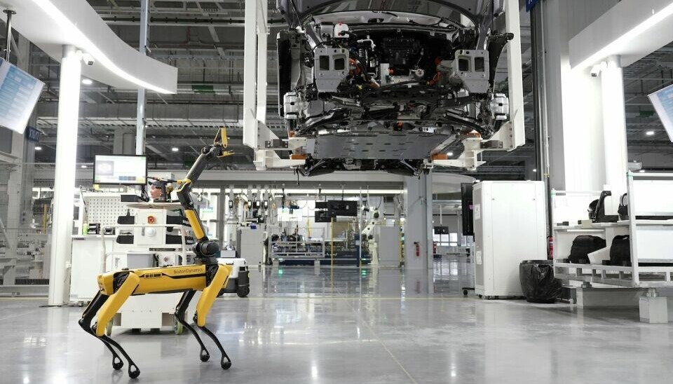 Spanish parts suppliers are using a range of digitalised technology in production and logistics AI Robots Spain Autoparts from Spain